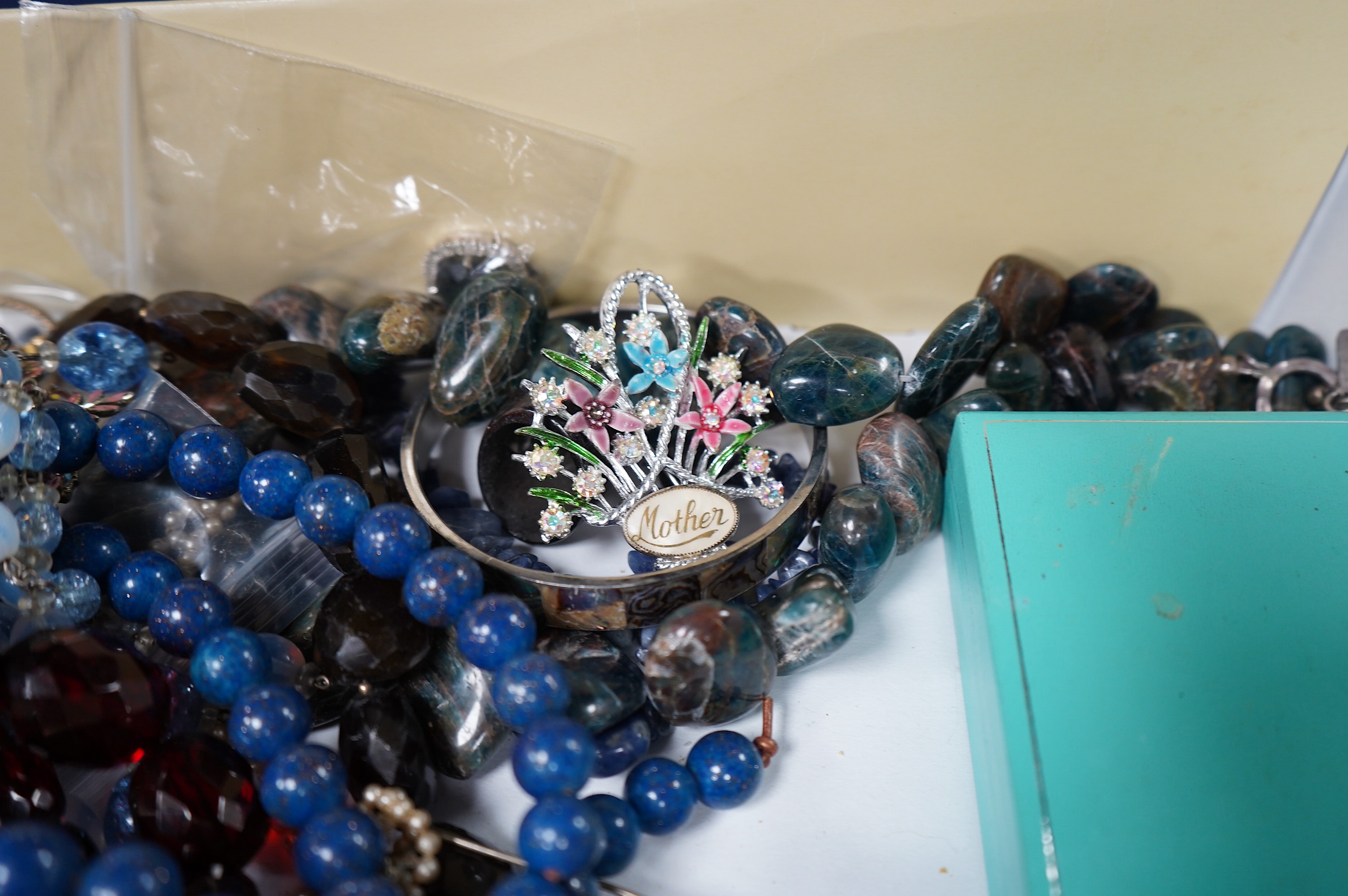 A quantity of assorted mainly costume jewellery including necklaces, rings, pendant, etc. Condition - fair.